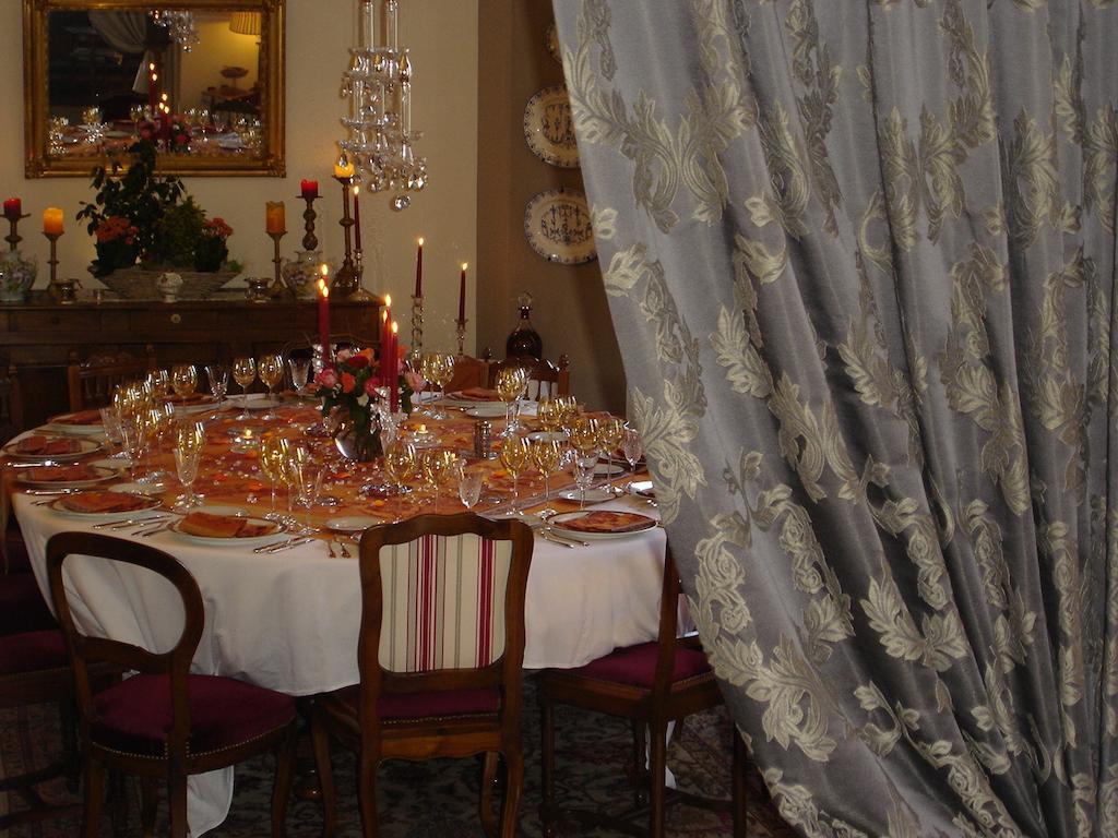 Le Petit Chateau - Tiffauges Proche Puy Dufou Luaran gambar