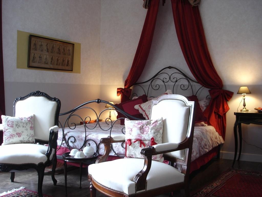 Le Petit Chateau - Tiffauges Proche Puy Dufou Bilik gambar