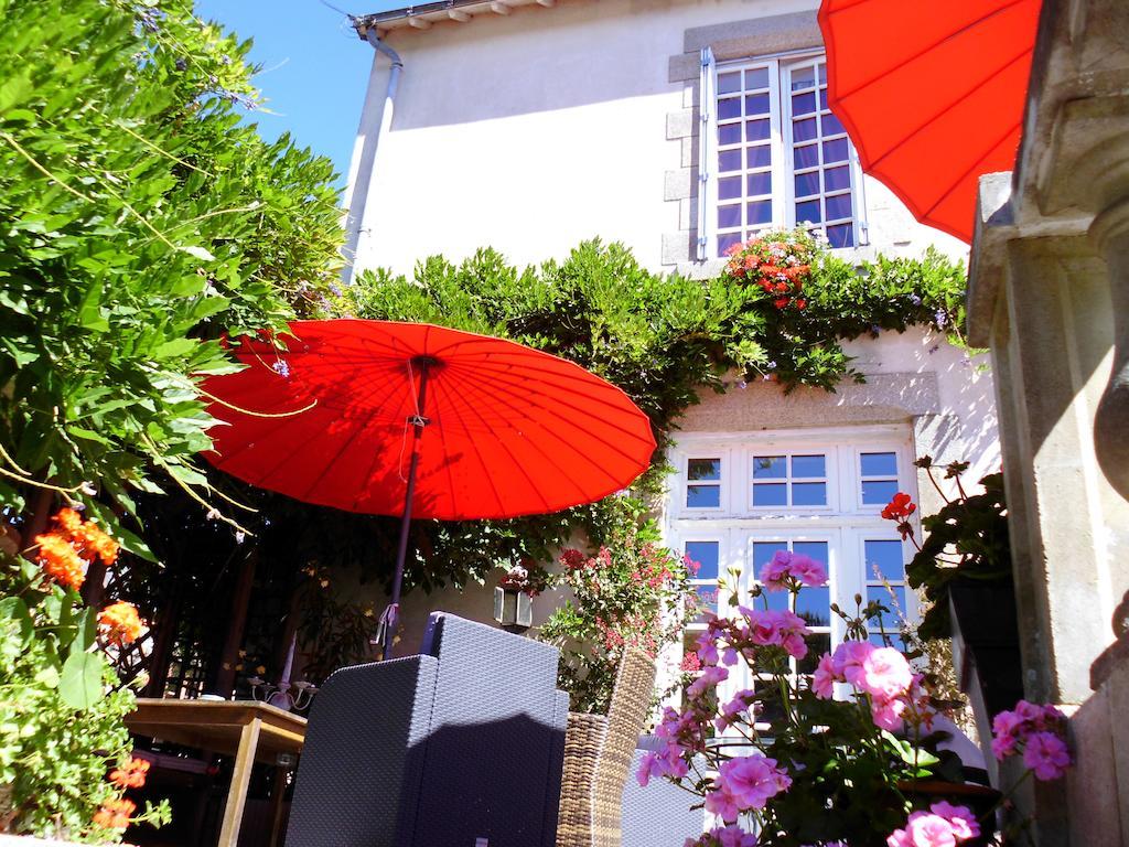 Le Petit Chateau - Tiffauges Proche Puy Dufou Luaran gambar
