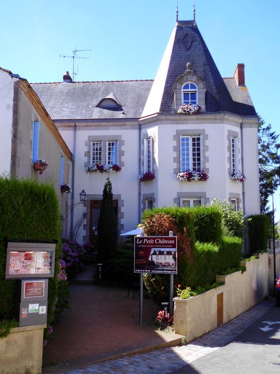 Le Petit Chateau - Tiffauges Proche Puy Dufou Luaran gambar